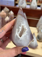 Load image into Gallery viewer, Druzy Agate
