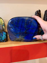 Load image into Gallery viewer, Labradorite
