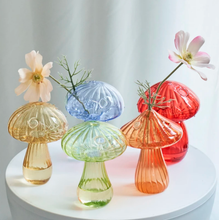 Load image into Gallery viewer, Mini Glass Mushroom Bud Vase: Red
