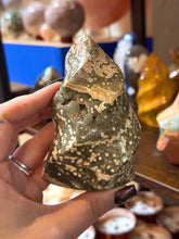 Load image into Gallery viewer, Ocean Jasper (8th Vein) Flame
