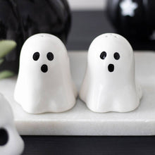 Load image into Gallery viewer, Ghost Halloween Salt and Pepper Shakers
