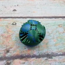 Load image into Gallery viewer, Gear Ball Rotation Decompression Fidget Toy: Square - Red
