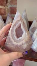 Load and play video in Gallery viewer, Druzy Agate
